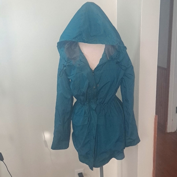 a new day Jackets & Blazers - A New Day Teal fully lined hooded rain coat SZ L